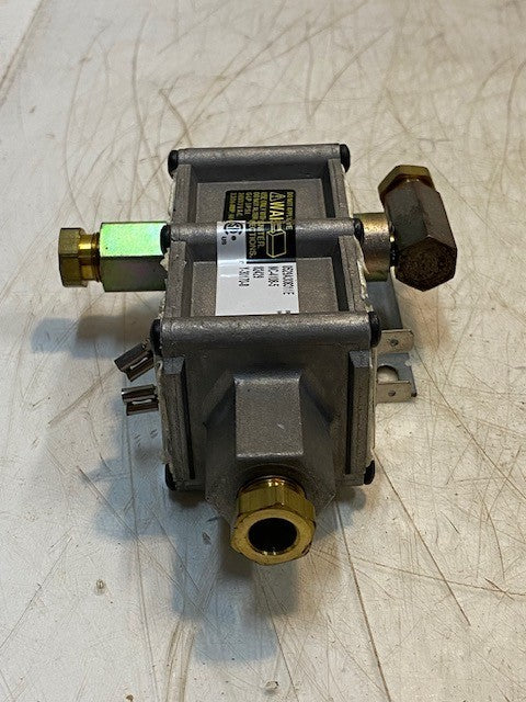 Invensys Appliance Controls Range Oven Gas Valve 0529A308311E | NC-4108-5