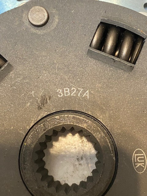 LuK Clutch Friction Disc 322006116 | 3B27A | 24mm Bore 8-3/8" Dia.