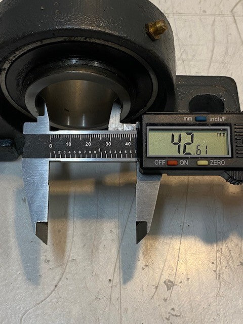 PILLOW BLOCK CAST HOUSING MOUNTED BEARING UNIT P209 | 43mm BORE HC209-27