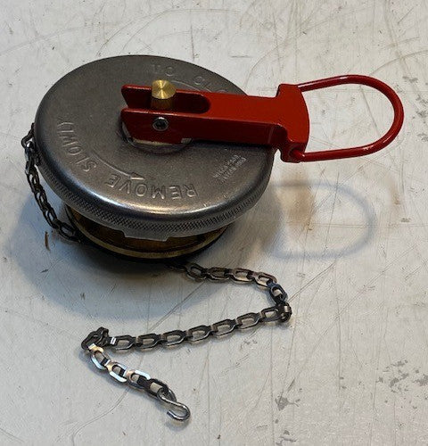 Wisco Gas Cap Red Handle 14 PSI 82mm ID 106mm OD