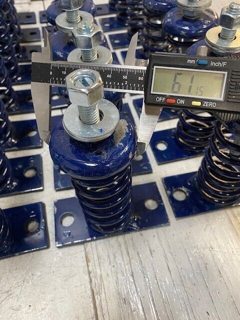 20 Lot of Free Standing Spring Mounts 6.5"x4.5"x2" Blue - (20 Quantity)