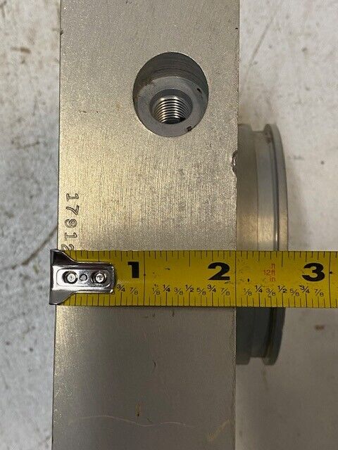 2 Qty of Hydraulic Flange Block Valves 6-5/8" x 6" x 2"  17912-3 (2 Quantity)