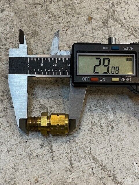 11 Quantity of Parker Compression Adapter Fittings X68VL-4-2 (11 Quantity)