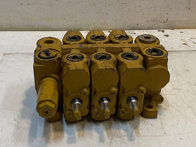 Husco Hydraulic Sectional Control Valve 5000-C383-A | A01A3532-00 | 451-HS-02598