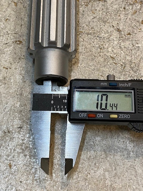 10-Spline Brake Camshaft 9-1/2" Long 3" Wide 38mm Shaft 10mm ID 25mm End