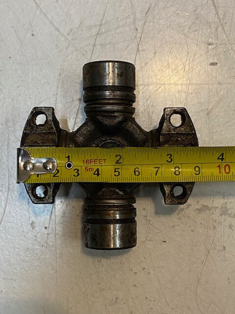 Spider Universal Joint S8C 1956 M 3-W | 3-3/4" L 3-1/2" W 29mm Ends