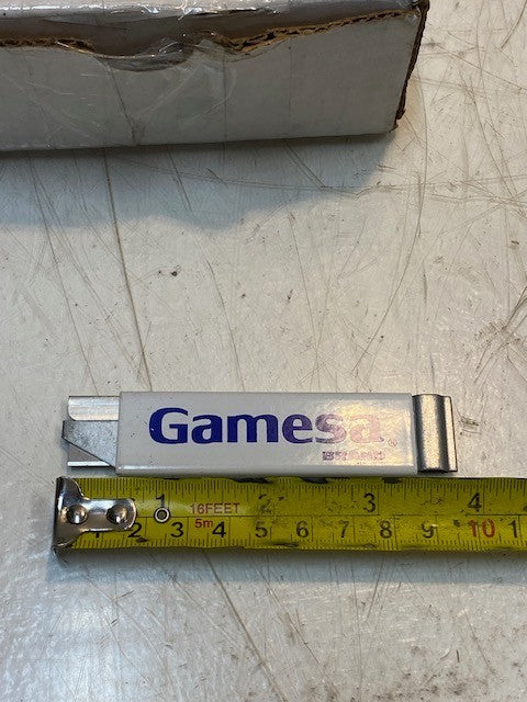 Box of 35 Gamesa Brand Mini Box Cutters Utility Knives Retractable Carton Opener