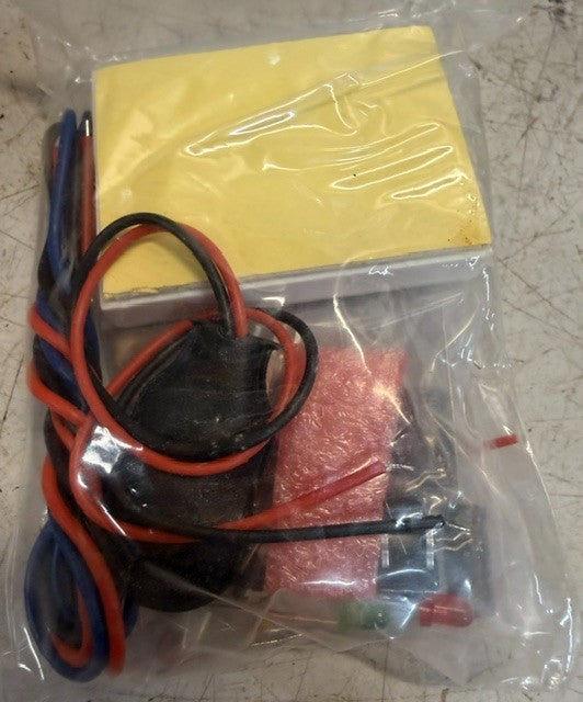 Maker Shed Make:Prototype And Repair On The Go Mintronics: Survival Pack