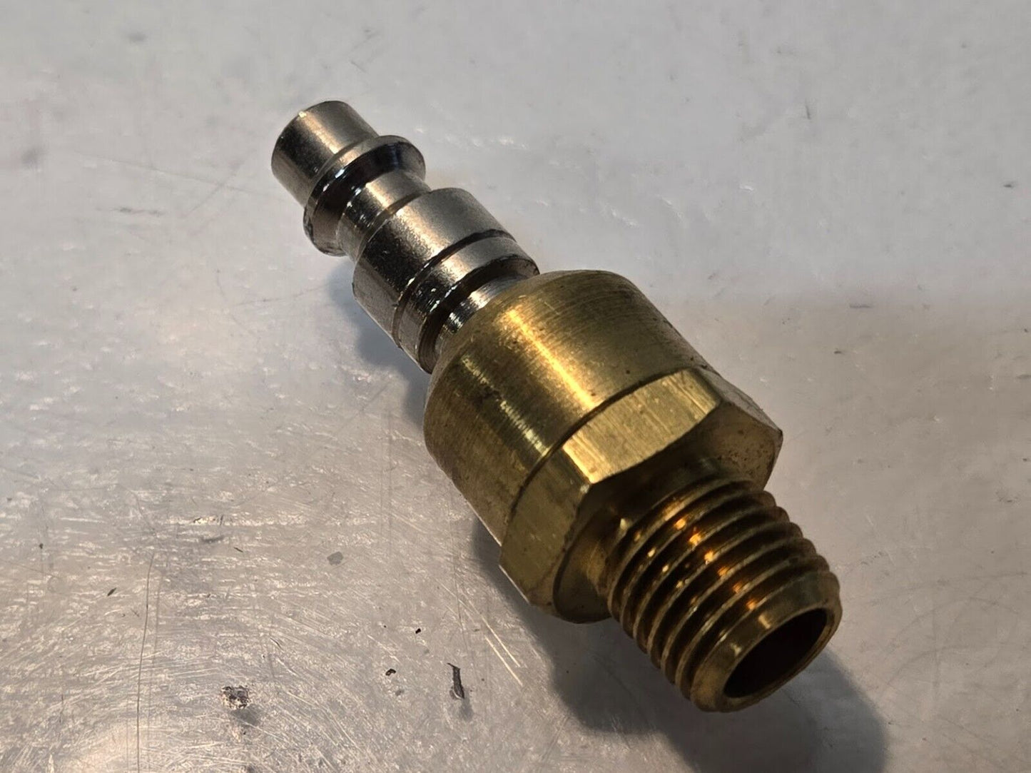 18 Quantity of Ball Swivel Air Fittings 1741 1/4" Male NPTF x 1/4" Body (18 Qty)