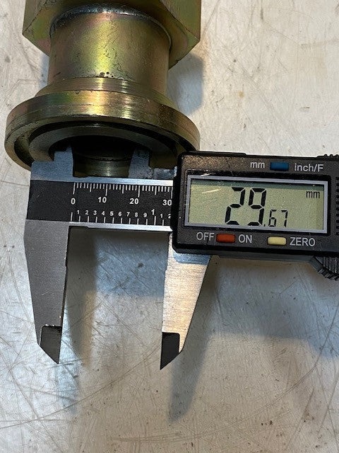 4 Quantity of Code 61 Hydraulic Fitting Straight Adapters 33 (4 Quantity)