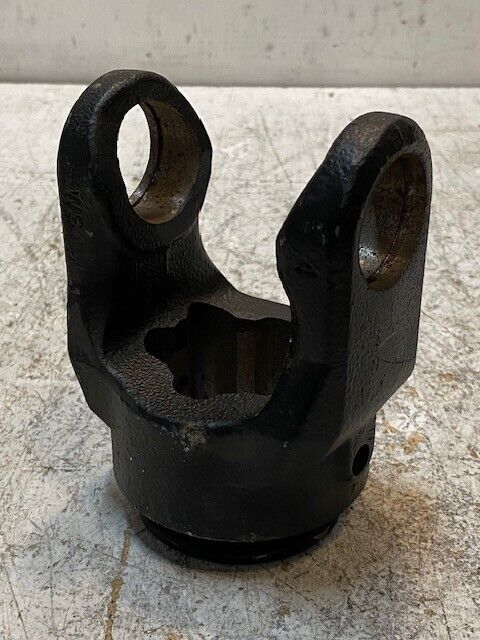 Outer Yoke 36.14 8ZS WS 5-1/2" Height 3-1/4" Wide 3-7/8" Length 36mm Bore