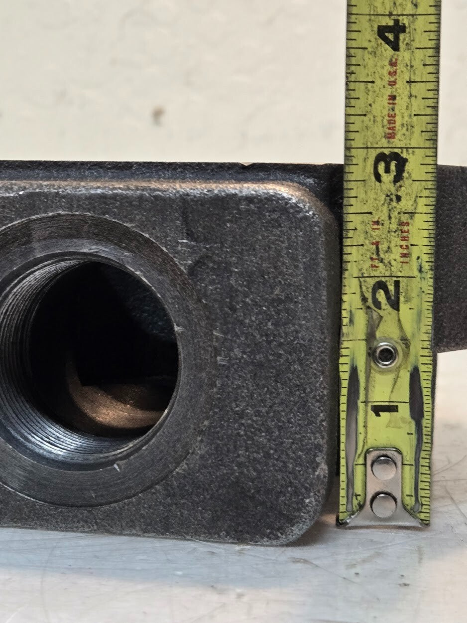 Hydraulic Pump Cover 592-01563 | KHF1580 | 2-1/4" Inlet/Outlet | 4 Bolt