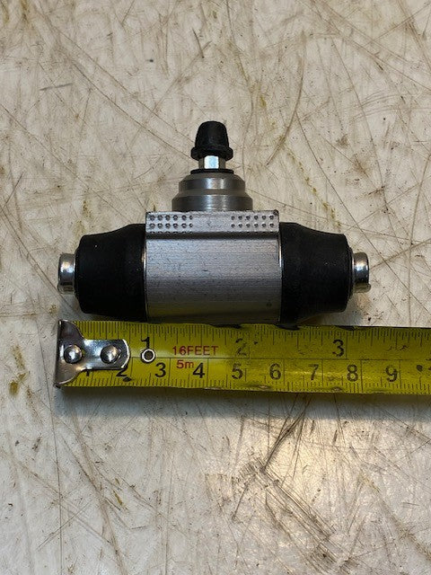 Knott 44015 Wheel Brake Cylinder Replacement 200004268 | Z10D08G03