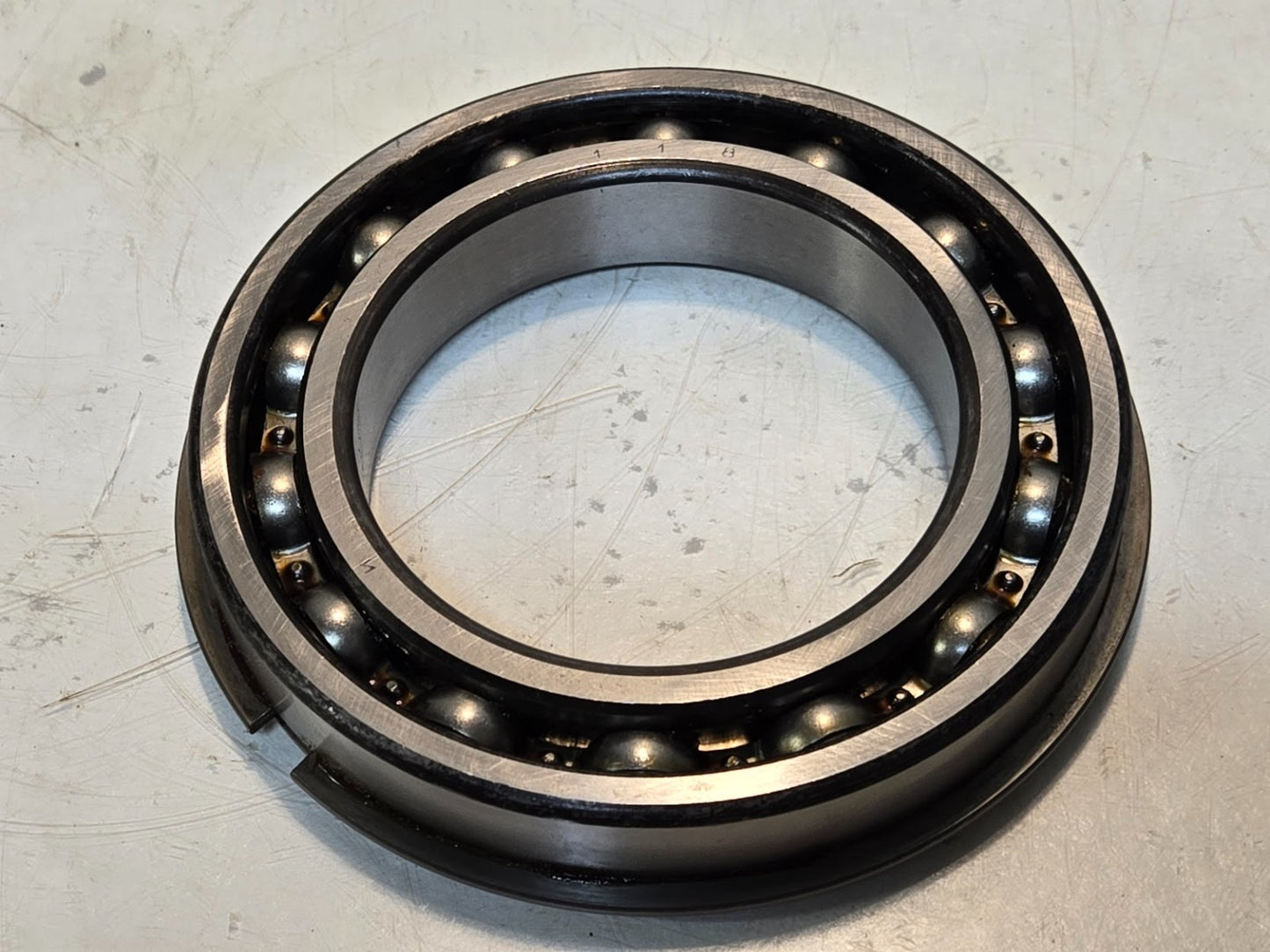 Snap Ring Deep Groove Ball Bearing 118 | 140 mm OD x 90 mm Bore x 24 mm Wide