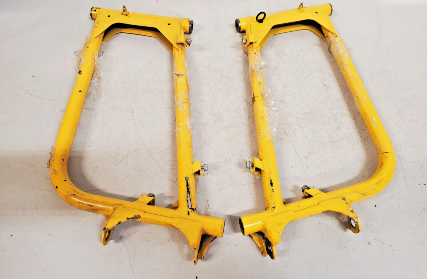 2 Qty. of Passenger Left Right Upper for Yamaha YXZ1000R 2HC-F2105-20-00(2 Qty)