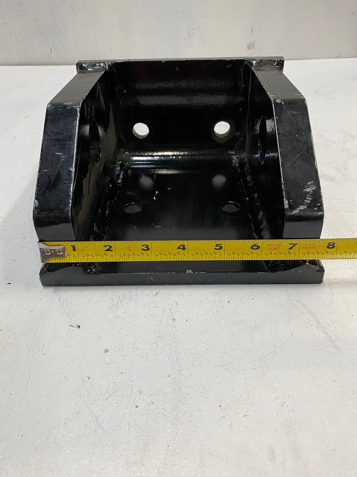 15-13420 Upper Tilt Cyl Mntng Brckt 66B11
