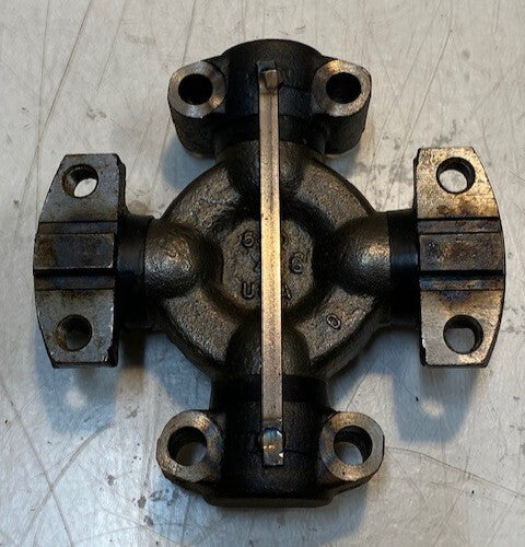 Universal Joint USA 540 | 4-1/4" L 4-1/8" W 7mm Bolt Holes