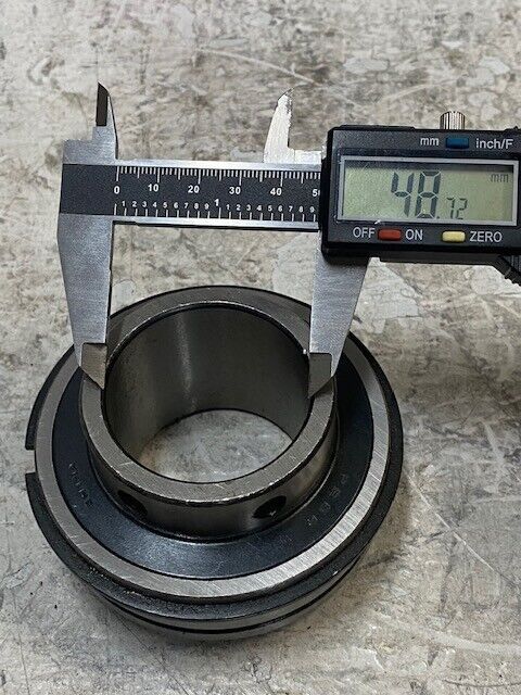 Peer SER-31 China Insert Bearing Cylindrical Bore (See Pics for Measurements)