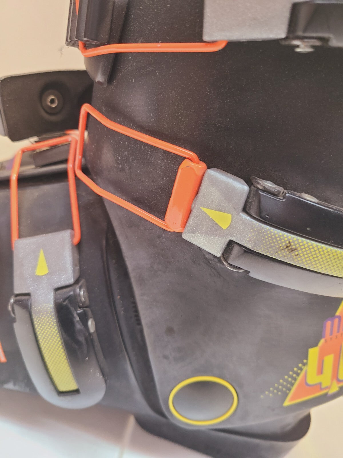 Lange Downhill Ski Boots Mid 4.61 | Orange 26.5