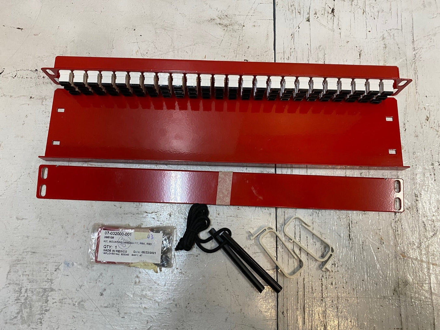 Corning Rack Mount Patch Panel Red PRK-CP72-3C-ATT | 748716