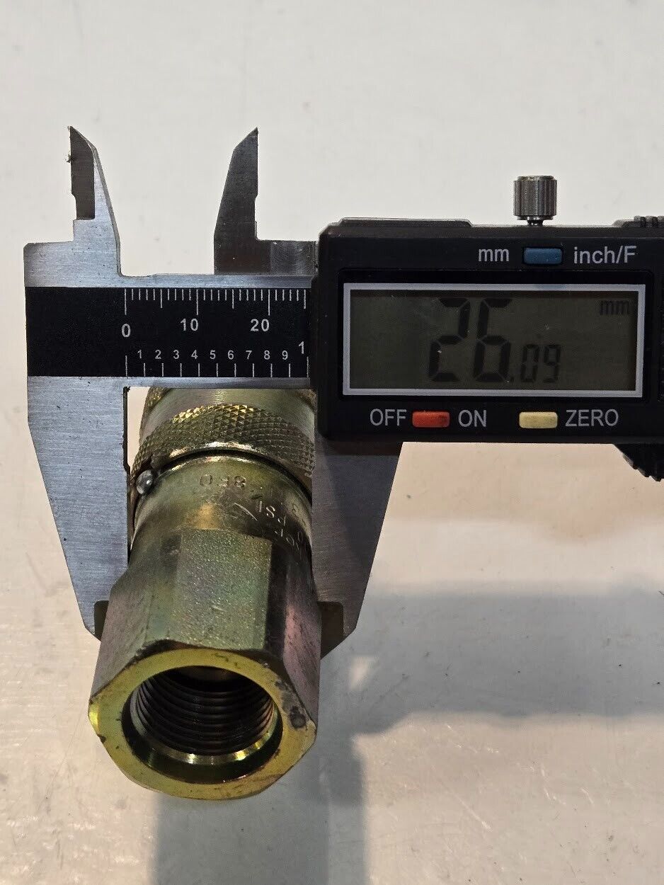 Parker Flat Face Hydraulic Quick Coupler FF-371-8F0 | 3000 PSI  1/2"-14 Pipe End