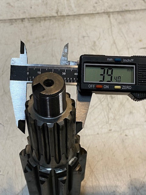 Bull Pinion Shaft 7" Long 39mm 14-Teeth 64mm 10-Teeth 24mm End 35mm End