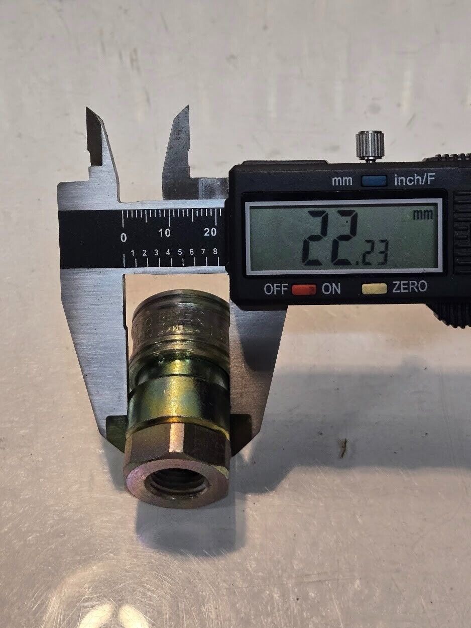 3 Quantity of Perfecting Coupling Series V Quick Connect 1/4"-18 x 1/4" (3 Qty)