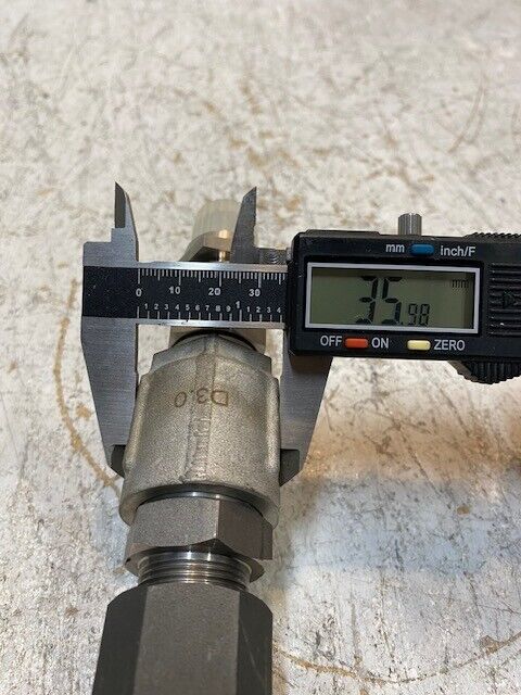 Eckventil Hydraulic Ball Valve 7-1/2" Long PA1.4571 | D3.0 | 193098574