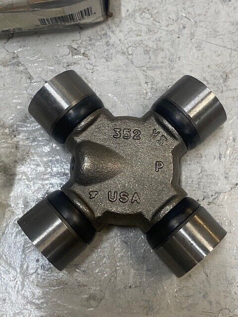 One Source Federal Mogul Precision Universal Joint 354XS 352