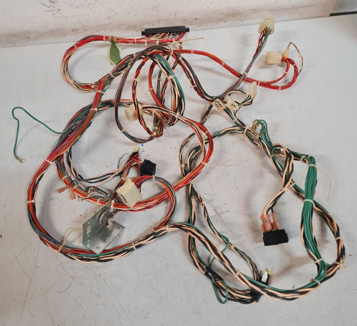 Harness A035157 02B | 030168-01 | 3/4 HF 125-250 VAC 0110 MODEL E 50 Ω 0.5A 8020