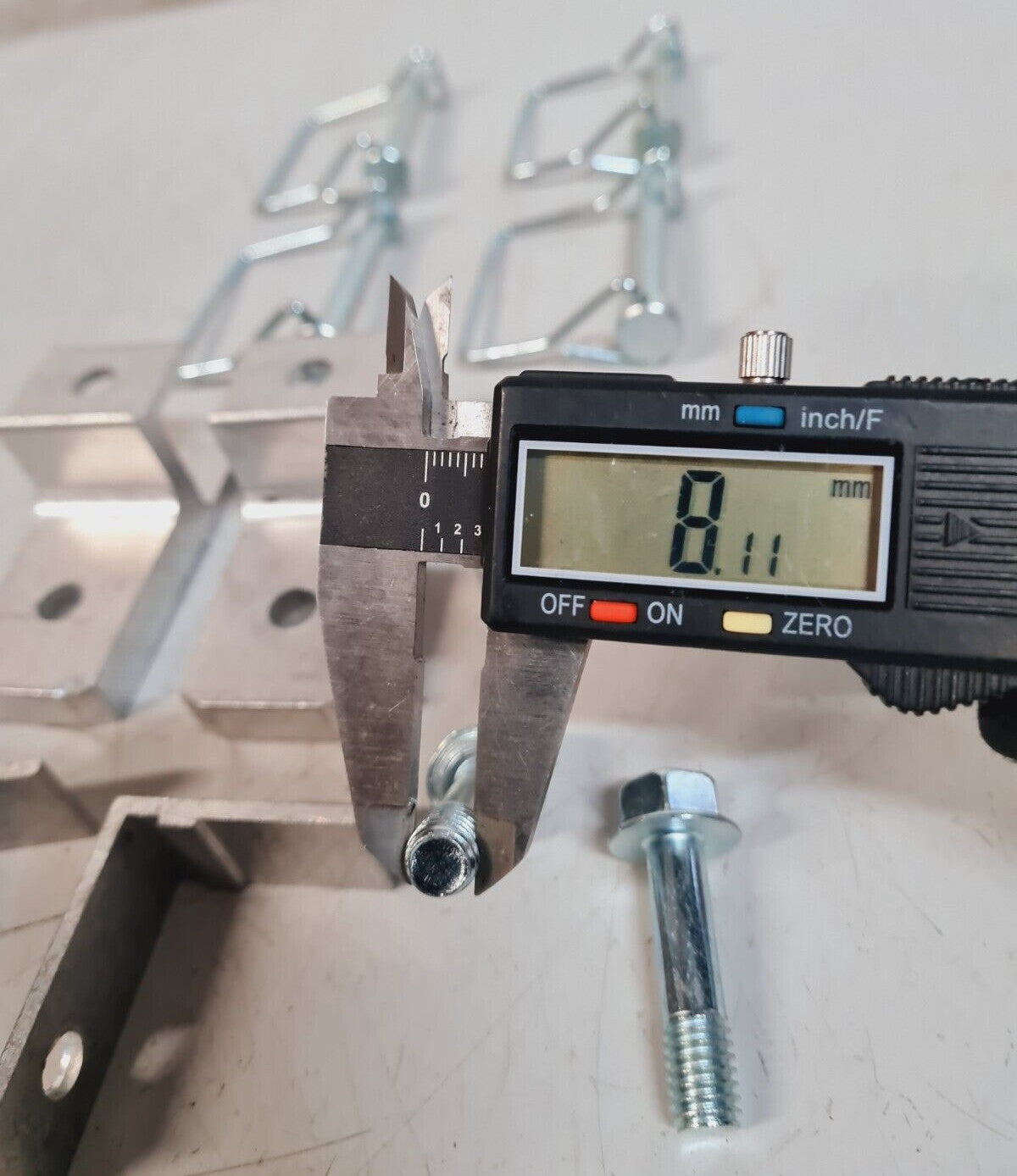 Accessories Kit For True Grip Ladder Stabilizer & Surface Protection System 97P