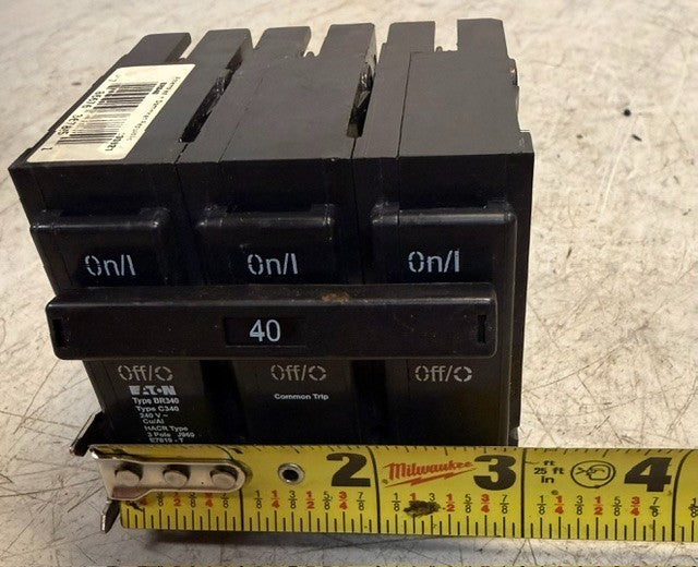 Eaton BR340, 3 Pole Plug-On Thermal Magnetic Minature Overload Protection