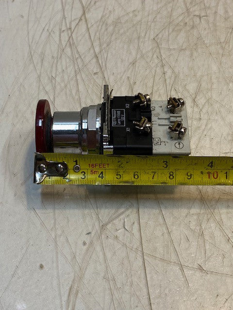 Eaton Cutler-Hammer Emergency Stop Push Button 120V Resistor Lamp 120MB C0805