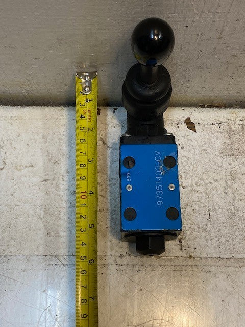Manual Hydraulic Directional Control Valve  97351400-CV