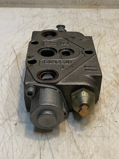 New Holland Hydraulic Remote Control Valve for Ford Tractor 5146538