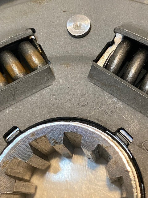 Automotive Products Borg & Beck Clutch Disc 52509 | DP9715 | 10-Teeth | 9" Dia.