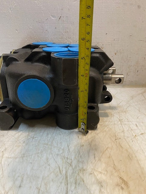 Hydraulic Forklift Directional Control Valve 916820, K1097SDH, 2343026, 2489435