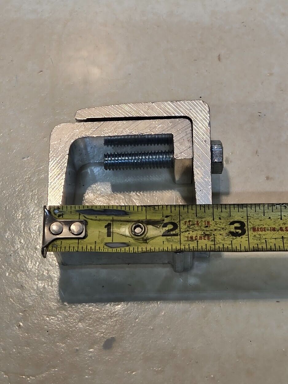 30 Quantity of Tonneau Cover Rail Clamp 1703561 for TruXedo (30 Quantity)