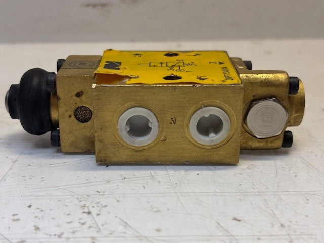 Nucon Pneumatics Poppet Valve 1/2" ID Port Size | ZNPT/1340/14