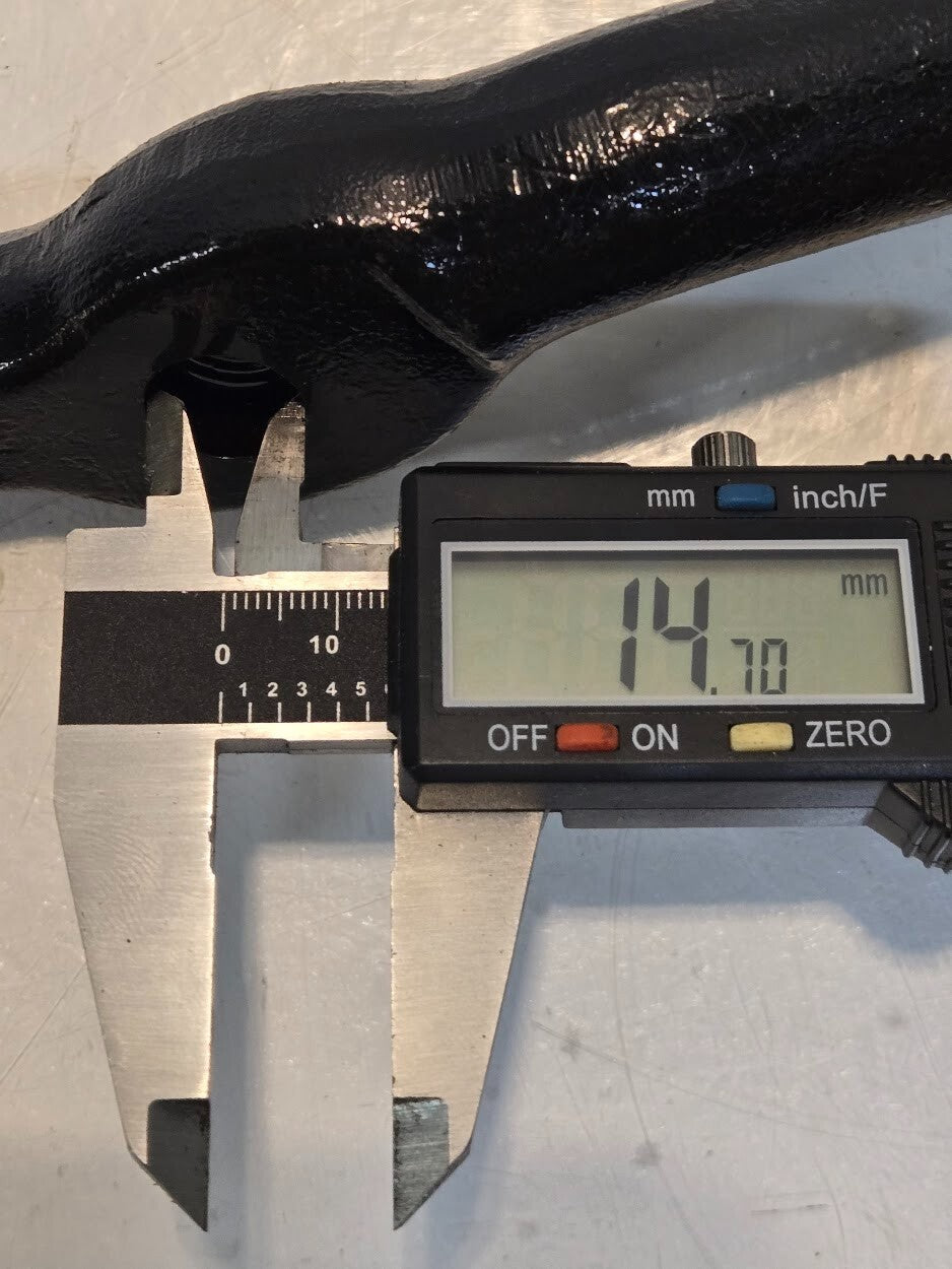 EXCDS1049 Steering Center Link | 25" Long | 10.4mm Diameter Bolts | 16.6mm Nuts