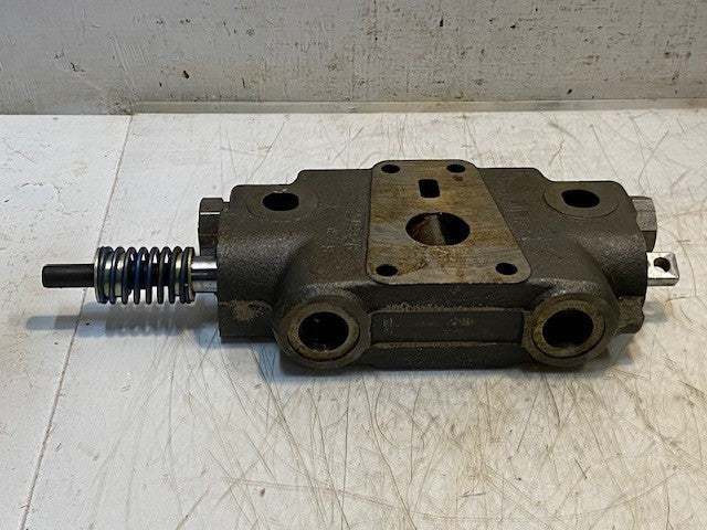 CASE IH CASE LOADER CONTROL VALVE LIFT SECTION H 001 OF G106336