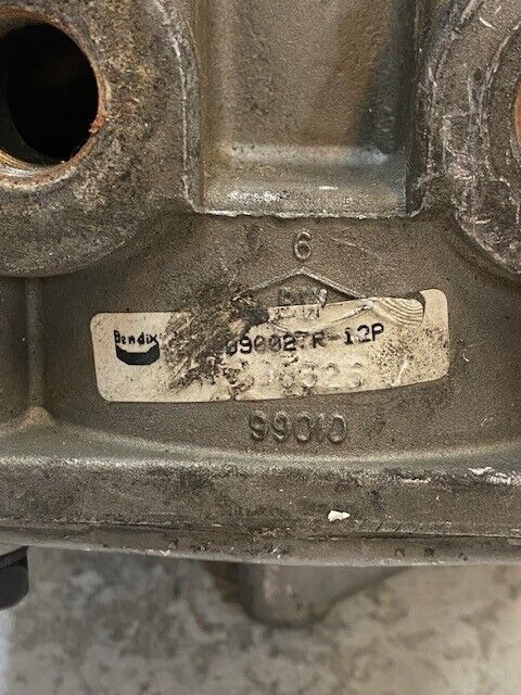 Bendix 090027R-12P Air Brake Relay Valve 99010