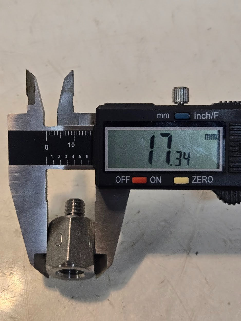 6 Quantity of Versa P-1002-11A-H2 Hydraulic Adapter Assembly | 1/8" (6 Qty)