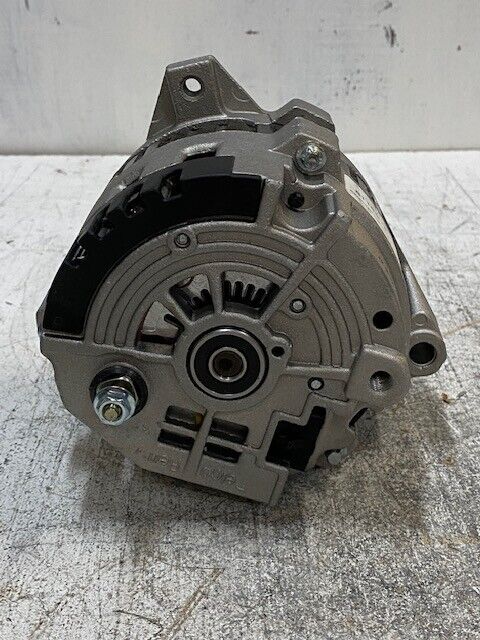 Valucraft Remanufactured Alternator 1532-6-7, 8116607