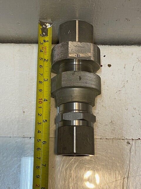 Aeroquip Quick Disconnect Coupling FD54 1090 - 16 | 6-1/2" L 29mm ID 64mm OD