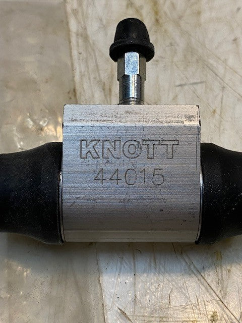 Knott 44015 Wheel Brake Cylinder Replacement 200004268 | Z10D08G03
