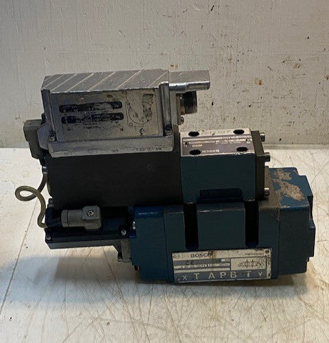 Bosch Hydraulic Proportional Directional Servo Valve Unit 0811404700PT | RS02164