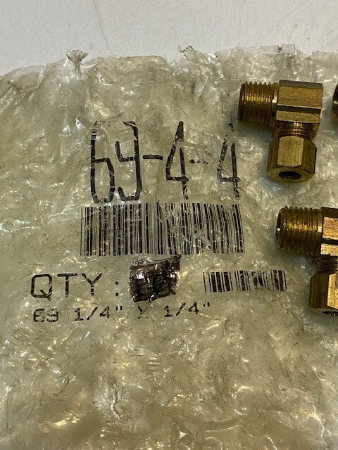 9 Quantity of Brass Craft 69-4-4 Compression X MIP Elbow 1/4" x 1/4" (9 Qty)