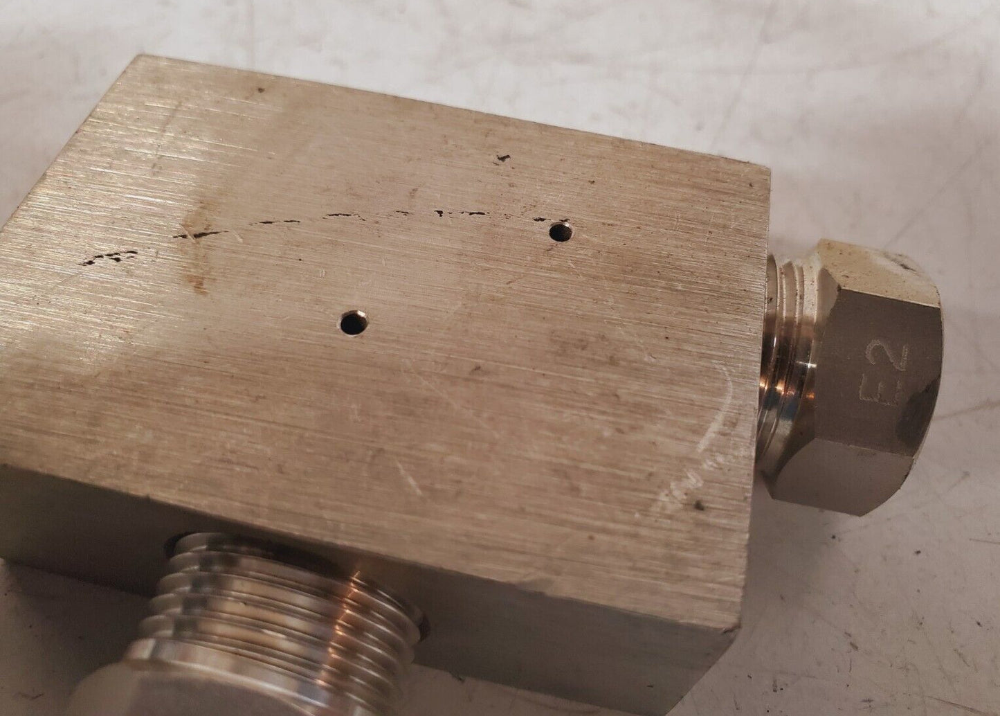 Spir Star Medium-Pressure Female Elbow HEMF9 | MAWP 20K PSI | D80384-D10