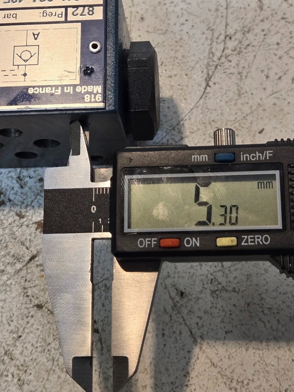 Bosch Manifold Check Valve 0 811 024 105 | 872 | Max Pressure 4500 PSI 315 Bar